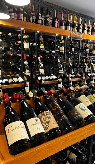 Vins rouges, rosés, blancs de producteurs locaux chez votre caviste à Seysse - 31